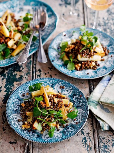 Puy lentil, parsnip & walnut salad
