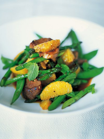 Stirfried duck with sugar snap peas and asparagus Stirfried duck with sugar snap peas and asparagus