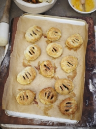 Jamie Oliver Great Britain Eccles Cakes Recipe Jamie Oliver Great Britain Eccles Cakes Recipe